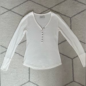 Abercrombie & Fitch Soft A&F Long Sleeve White V-Neck